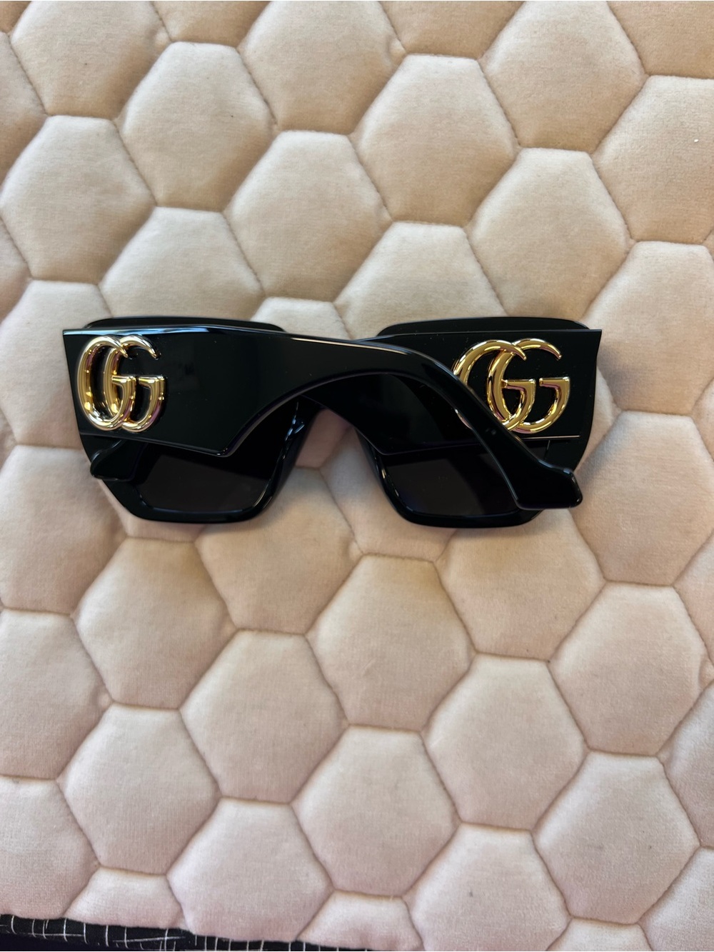Authentic Gucci sunglass with distinctive GG Logo